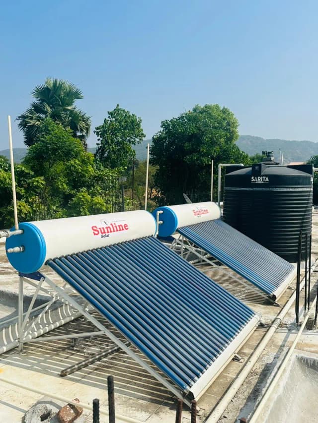 Solar water heater