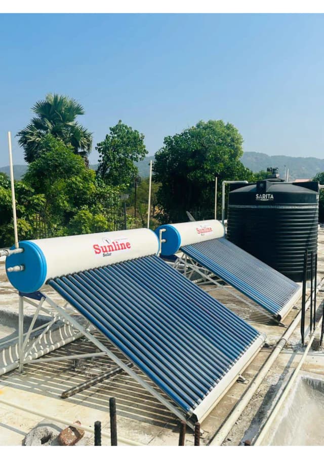 Solar water heater