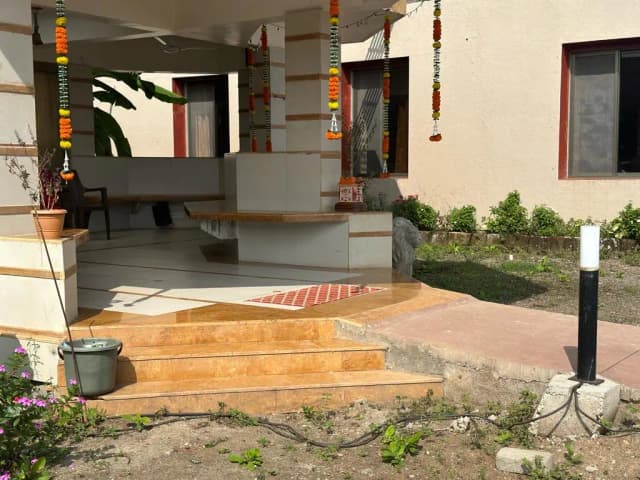 Temple with accessible pathway